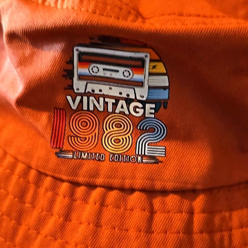 New!!!..Are you from the 80' bucket hat!!!